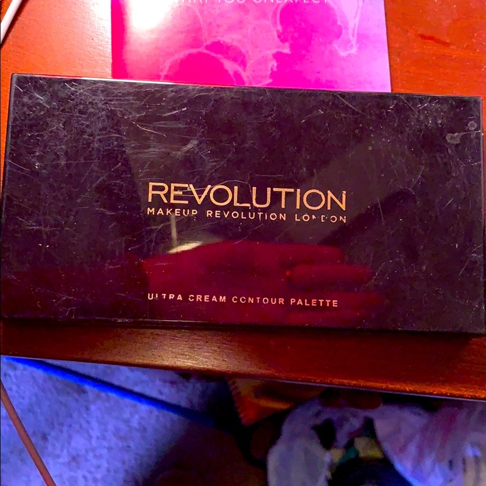 COPY - Revolution ultra cream contour palette
